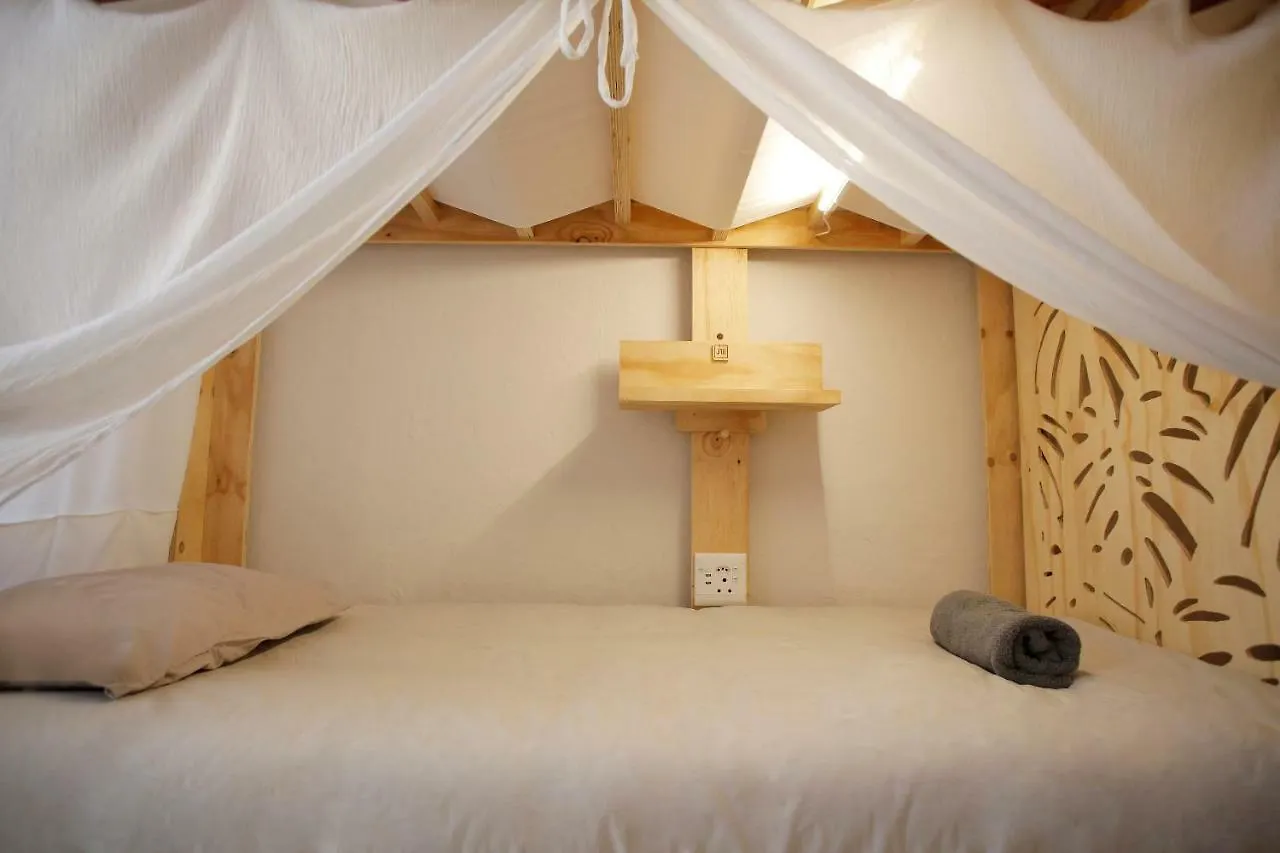 Moy Guesthouse & Backpackers Cape Town South Africa